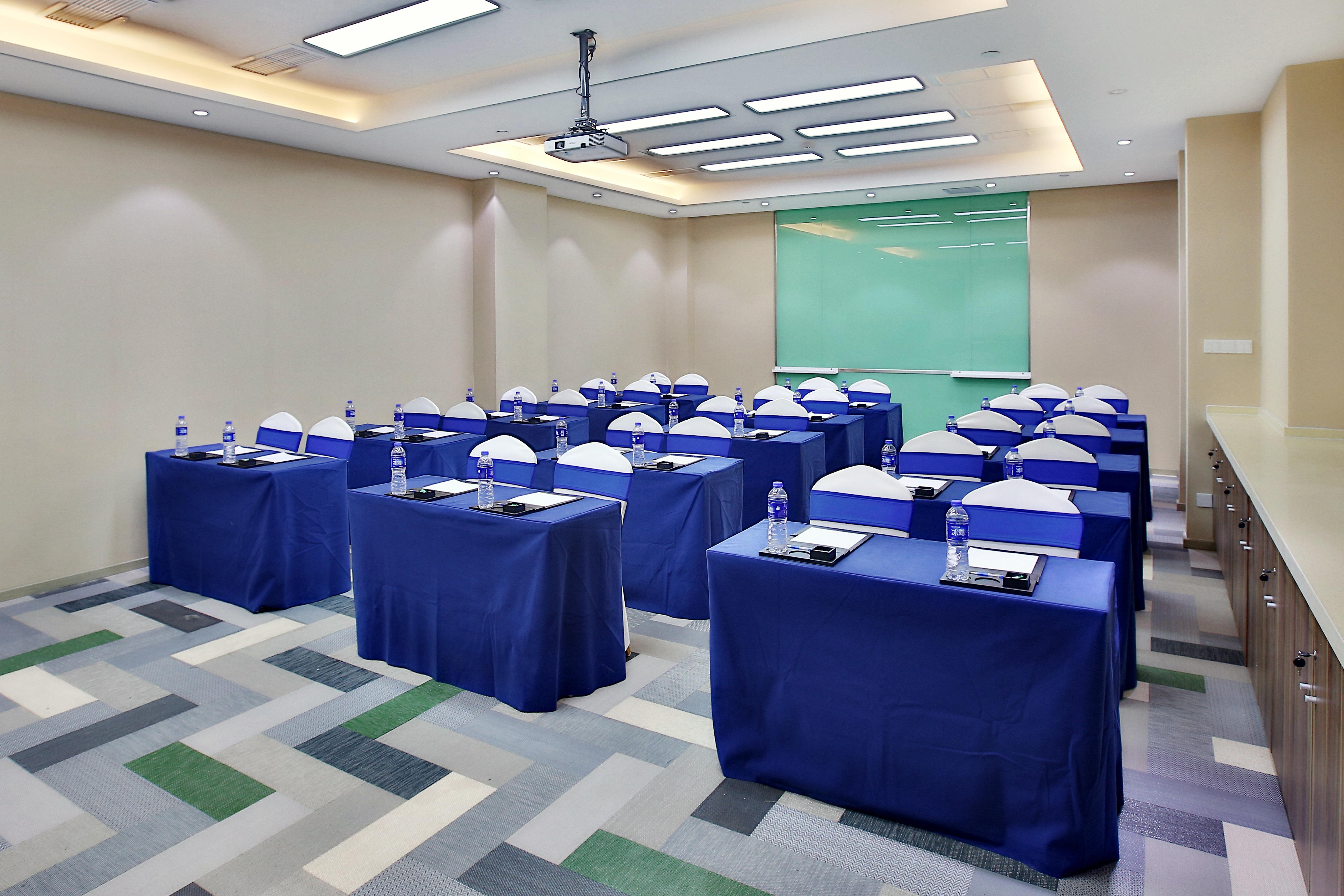 Holiday Inn Express Langfang Park View By Ihg ภายนอก รูปภาพ